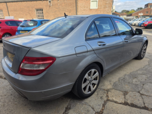 2007 Mercedes-Benz C Class 2.1 C220 Cdi Se Euro 4 4dr in Silver — image 6