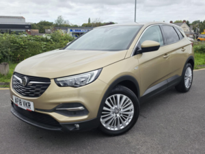 2018 Vauxhall Grandland X 1.2 Turbo Tech Line Nav Euro 6 (s/s) 5dr in Gold — image 3