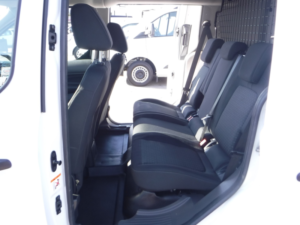 2021 Ford Transit Connect 1.5 Transit Connect Trend Dciv 220 L1 1.5l Ecoblue 100ps Fwd 6 Speed Manual in White — image 6