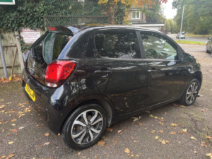 2015 Citroen C1 1.0 Vti Flair in Black — image 4