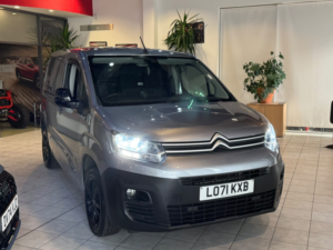 2021 Citroen Berlingo 1.5 Bluehdi 1000 Driver M Pro in Grey — image 2