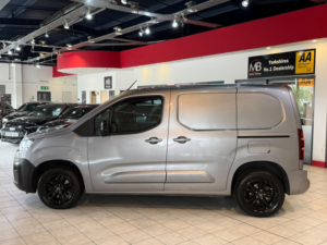 2021 Citroen Berlingo 1.5 Bluehdi 1000 Driver M Pro in Grey — image 6