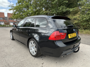 2012 BMW 3 Series 2.0 318d M Sport Touring in Black — image 2
