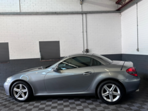 2010 Mercedes-Benz Slk 3.0 Slk300 Convertible 2dr Petrol G-Tronic Euro 5 (231 Ps) in Silver — image 6