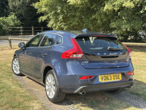2013 Volvo V40 2.0 D3 Se Lux Nav in Blue — image 3