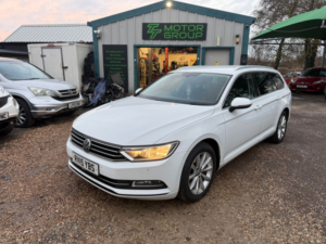 2015 Volkswagen Passat 2.0 Tdi Bluemotion Tech Se Business Estate 5dr Diesel Manual Euro 6 (s/s) (150 Ps) in White — image 2