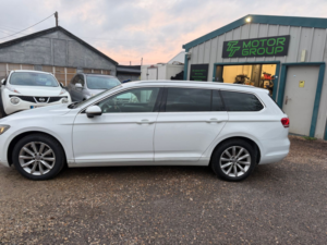 2015 Volkswagen Passat 2.0 Tdi Bluemotion Tech Se Business Estate 5dr Diesel Manual Euro 6 (s/s) (150 Ps) in White — image 3
