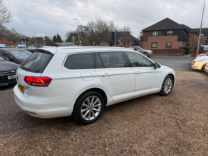 2015 Volkswagen Passat 2.0 Tdi Bluemotion Tech Se Business Estate 5dr Diesel Manual Euro 6 (s/s) (150 Ps) in White — image 6