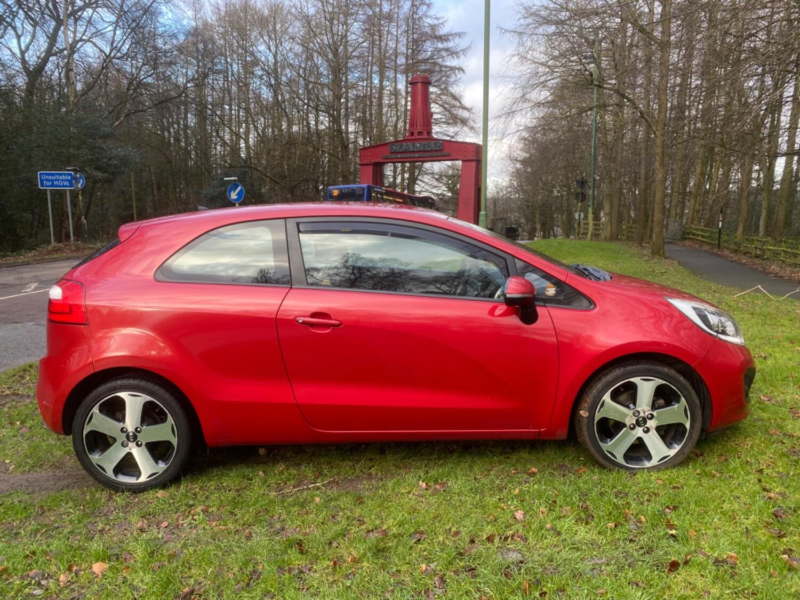 2012 Kia Rio 1.4 Crdi Ecodynamics 3 in Red — image 1