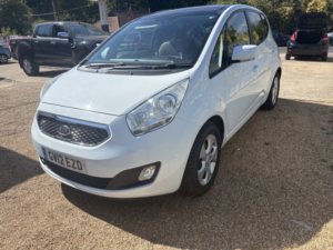 2012 Kia Venga 1.6 Ecodynamics 3 in White — image 4