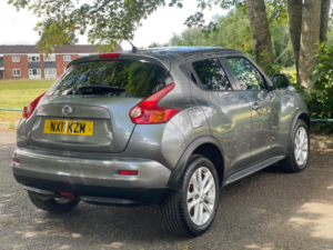 2011 Nissan Juke 1.6 Tekna Euro 5 5dr in Grey — image 6