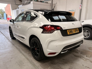 2017 Ds Automobiles Ds 4 1.6 Bluehdi Performance Line in White — image 3