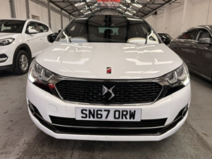 2017 Ds Automobiles Ds 4 1.6 Bluehdi Performance Line in White — image 5