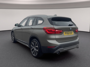 2016 BMW X1 2.0 20i M Sport in Bronze — image 3