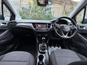 2020 Vauxhall Crossland X 1.2 Turbo Griffin Euro 6 (s/s) 5dr in Grey — image 3