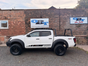 2017 Nissan Navara 2.3 Navara Tekna Dci 4WD 5dr in White — image 5