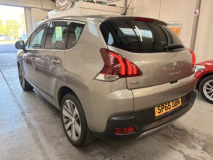 2015 Peugeot 3008 1.6 Bluehdi Allure in Grey — image 3