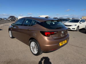 2016 Vauxhall Astra 1.0i Turbo Ecoflex Elite Nav Euro 6 (s/s) 5dr in Bronze — image 4