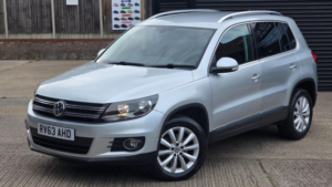 2013 Volkswagen Tiguan 2.0 Tdi Bluemotion Tech Match DSG 4WD Euro 5 (s/s) 5dr in Silver — image 2