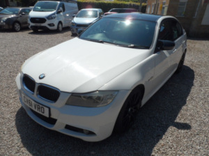 2011 BMW 3 Series 2.0 320d Sport Plus Edition in White — image 3