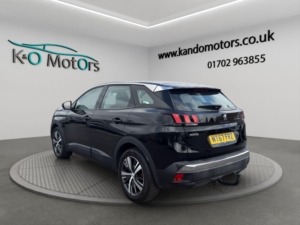 2017 Peugeot 3008 1.2 Puretech Active Euro 6 (s/s) 5dr in Black — image 4