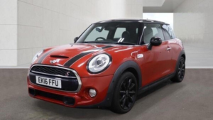 2016 MINI Hatch 2.0 Cooper S Auto Euro 6 (s/s) 3dr in Red — image 5