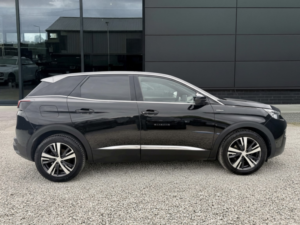 2018 Peugeot 3008 1.6 Bluehdi Gt Line in Black — image 2