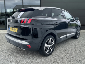 2018 Peugeot 3008 1.6 Bluehdi Gt Line in Black — image 3