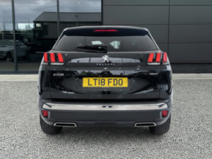 2018 Peugeot 3008 1.6 Bluehdi Gt Line in Black — image 4