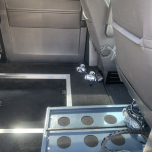 2017 Volkswagen Transporter 2.0 Tdi Bluemotion Tech S in Blue — image 3