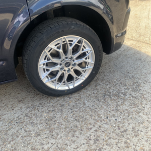 2017 Volkswagen Transporter 2.0 Tdi Bluemotion Tech S in Blue — image 6