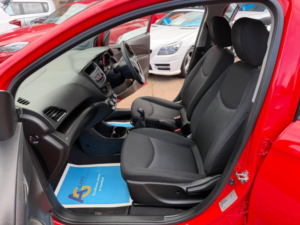 2016 Vauxhall Viva 1.0i Ecoflex Se Euro 6 5dr in Red — image 4