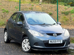 2009 Mazda Mazda2 1.3 Ts Hatchback 5dr Petrol Manual Euro 4 (75 Ps) in Grey — image 2