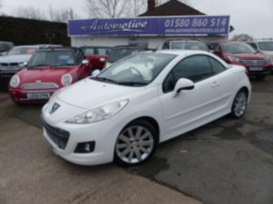 2012 Peugeot 207 Cc 1.6 Hdi Allure in White — image 3