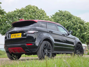 2016 Land Rover Range Rover Evoque 2.0 Td4 Ember Special Edition Auto 4WD Euro 6 (s/s) 5dr in Black — image 4