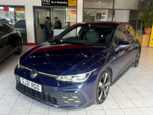 2021 Volkswagen Golf 2.0 Tdi Gtd in Blue — image 6