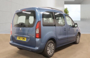 2013 Peugeot Partner Tepee 1.6 Hdi Tepee S Egc (s/s) 5dr in Blue — image 3