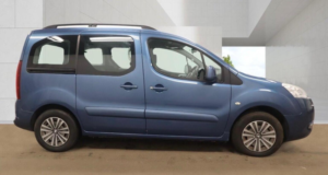 2013 Peugeot Partner Tepee 1.6 Hdi Tepee S Egc (s/s) 5dr in Blue — image 4