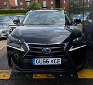 2016 Lexus Nx 2.5 300h Luxury E-CVT 4WD Euro 6 (s/s) 5dr in Black — image 5