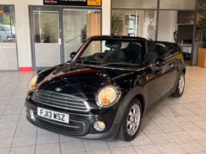 2013 MINI Convertible 1.6 Cooper D Convertible in Black — image 5