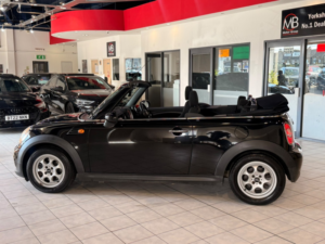 2013 MINI Convertible 1.6 Cooper D Convertible in Black — image 6