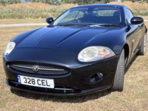 2006 Jaguar Xk 4.2 V8 in Black — image 5