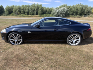 2006 Jaguar Xk 4.2 V8 in Black — image 6