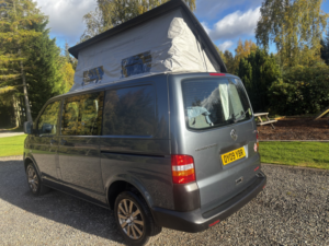 2009 Devon Sunrise Volkswagen 2.5 T32 in Grey — image 5