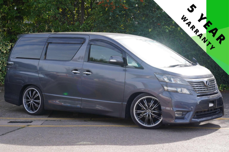 2009 Toyota Vellfire 2.4 Z Platinum Selection 4WD 5dr 7 Seats in Grey — image 1