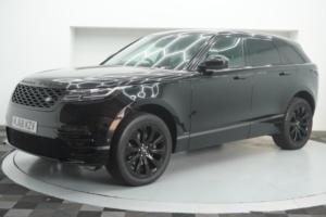2018 Land Rover Range Rover Velar 2.0 D180 R-Dynamic Se Auto 4WD Euro 6 (s/s) 5dr in Black — image 2