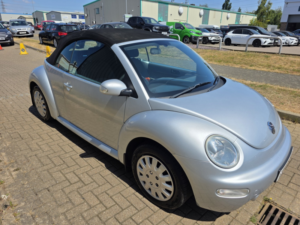 2004 Volkswagen Beetle 1.6 Convertible in Silver — image 2