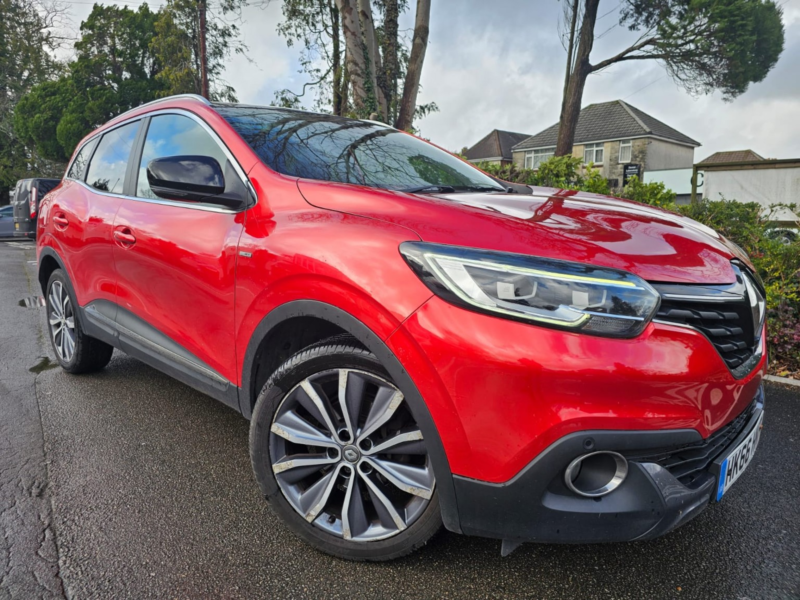 2016 Renault Kadjar 1.2 Signature Nav Tce 130 in Red — image 1