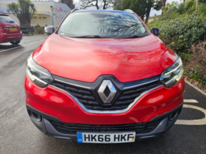 2016 Renault Kadjar 1.2 Signature Nav Tce 130 in Red — image 3