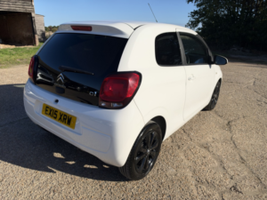 2015 Citroen C1 1.0 Vti Flair in White — image 5